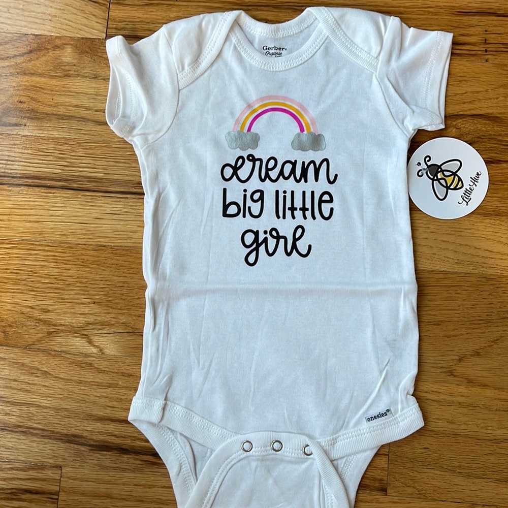 12m Onesie Dream big little girl